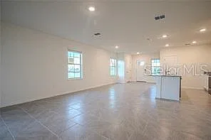 3 bed, 2.5 bath, 1817 sqft, $2,850 — Photo 4
