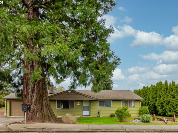 8820 NW 9th Ave, Vancouver, WA 98665