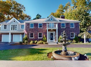 10 Juniper Hill Rd, Waltham, MA 02452