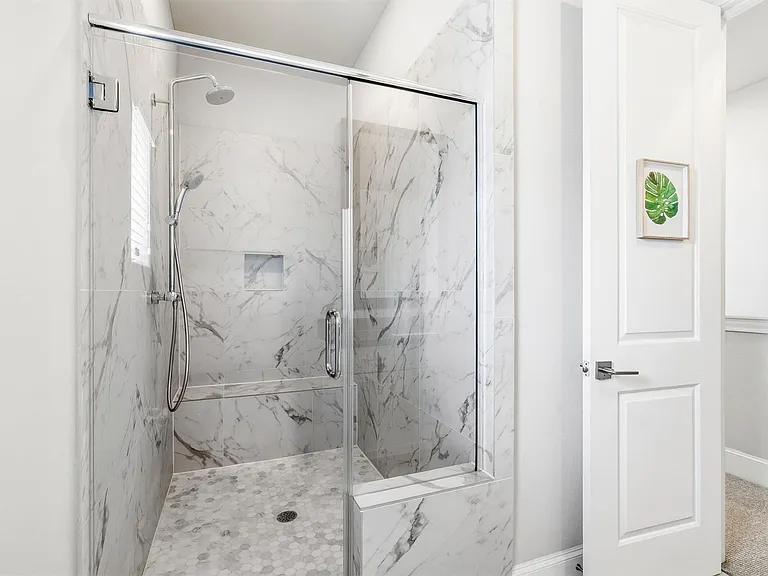 9614 Riddlewood Ln — Photo 16