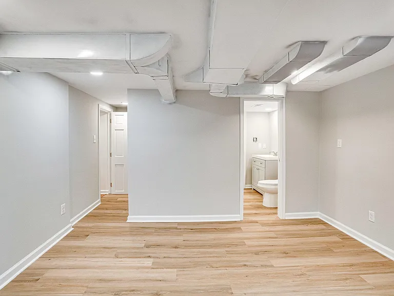 1519 N Stafford St #B — Photo 13