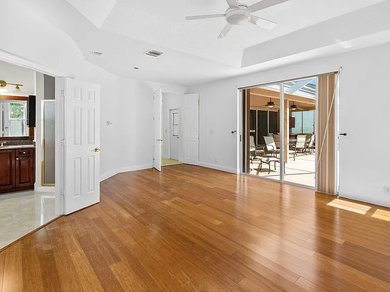 21698 Abington Ct — Photo 34
