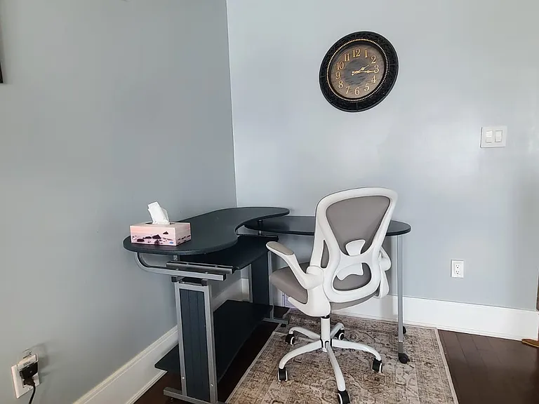 1020 Baron Dr — Photo 16