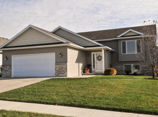 5389 Middlebrook Dr NW, Rochester, MN 55901