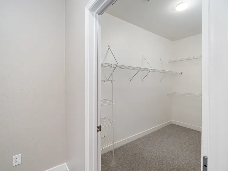 Almanor - 2BR, 2BA 1,146SF