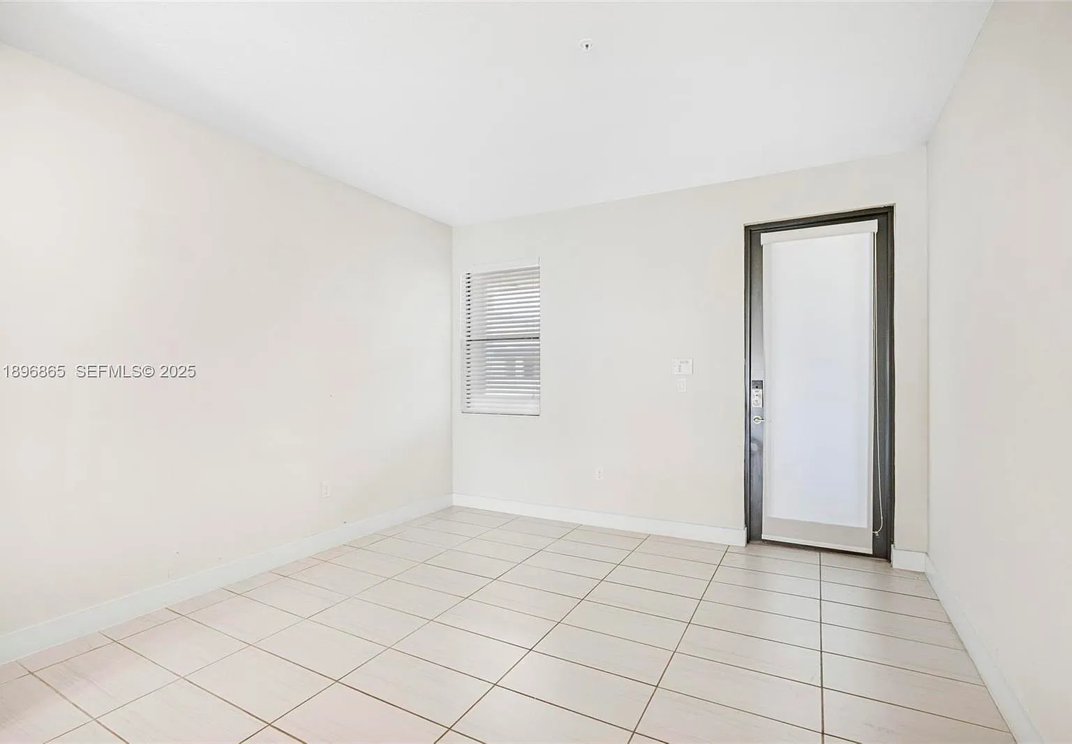 NW 104th Ave, Doral — Photo 4