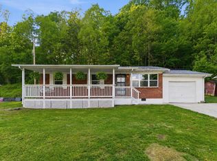 101 Holiday Hls, Clay City, KY 40312