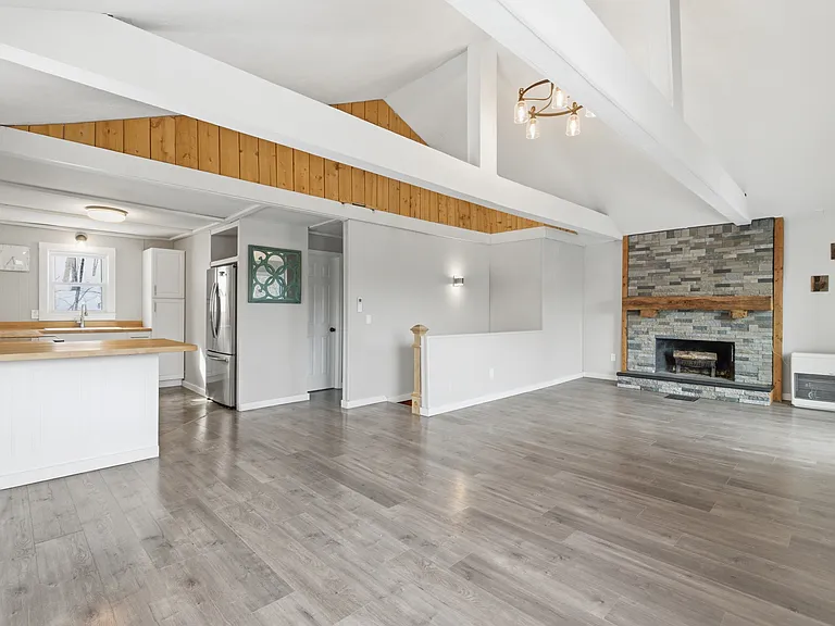 Hilltop Dr — Photo 4