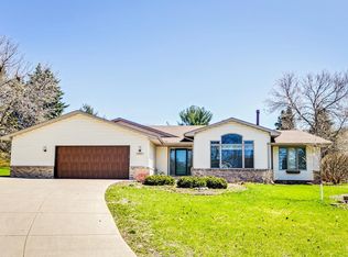4684 Mackubin St, Shoreview, MN 55126