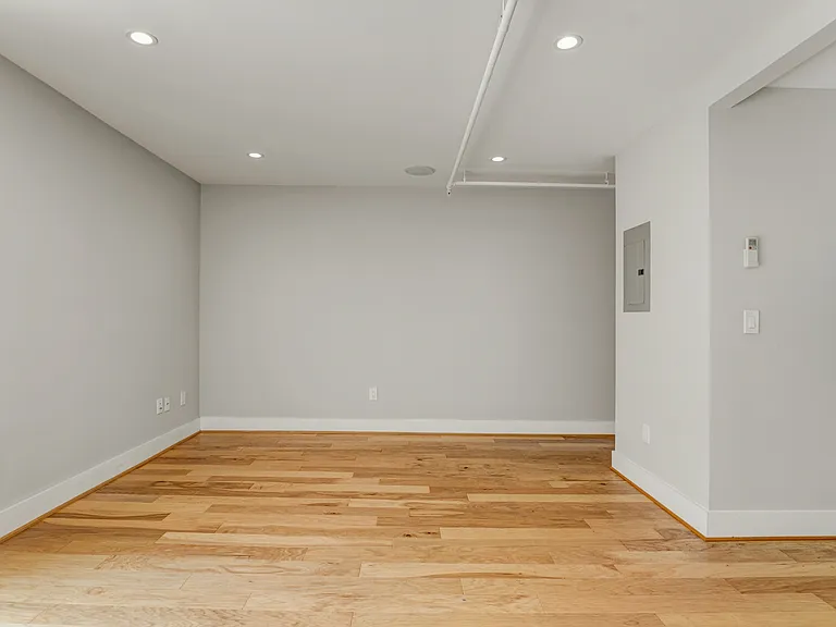 1514 Newton St NW #102 — Photo 10
