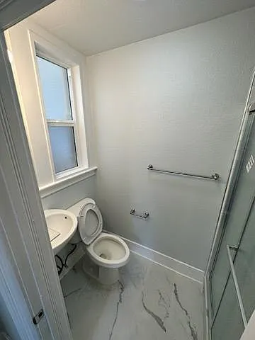 Studio, 350 sqft, $2,500 — Photo 4