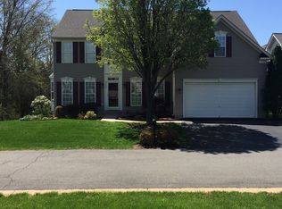 43694 Maverick Ln, Chantilly, VA 20152