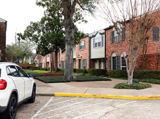 477 Bendwood Dr, Houston, TX 77024