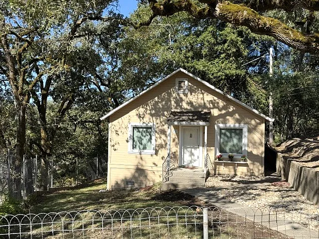 Occidental Rd, Sebastopol — Photo 2