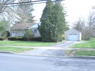 487 Washington St, Geneva, NY 14456