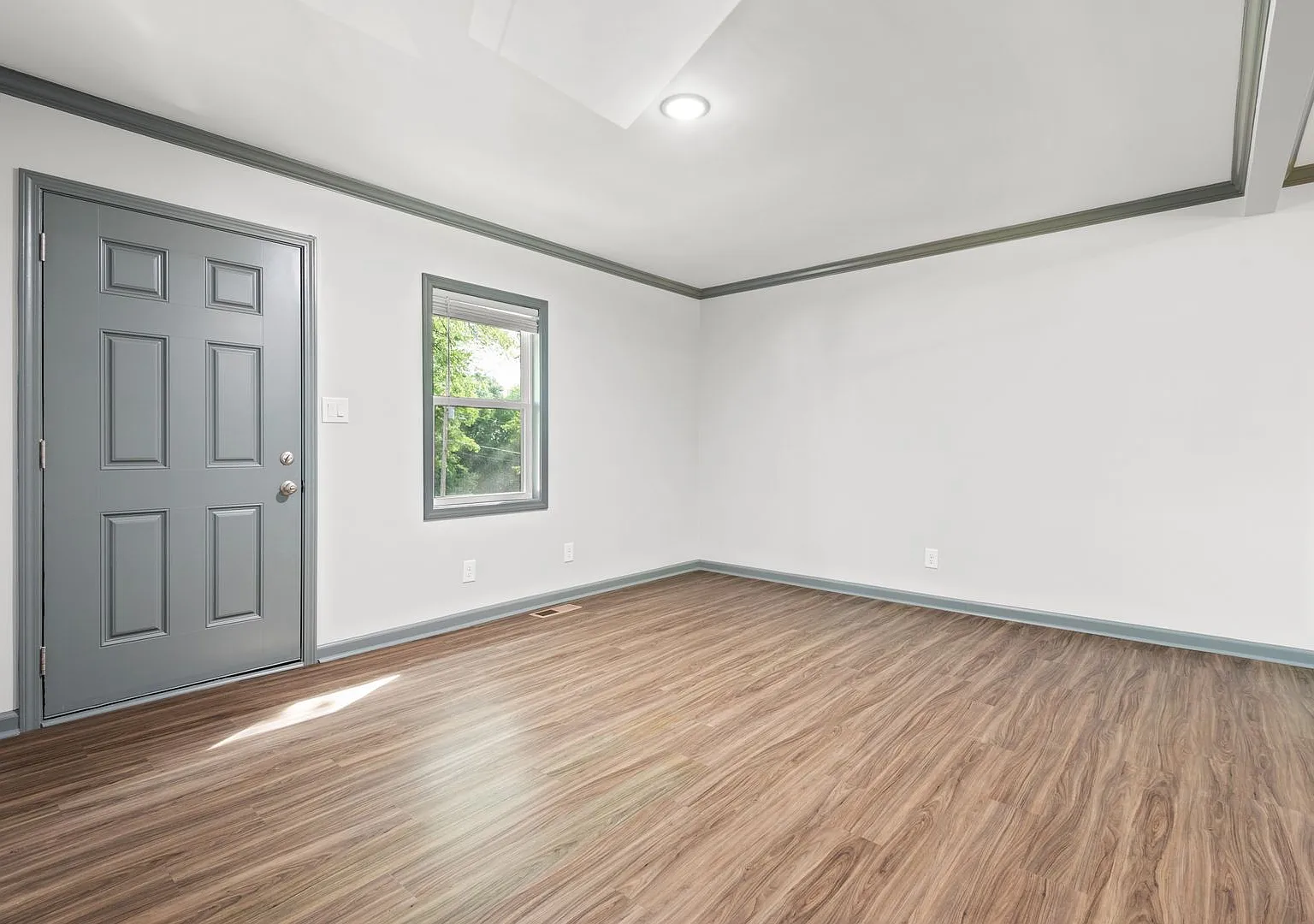 2bd / 1ba near Historic Downtown Louisburg. — Photo 4