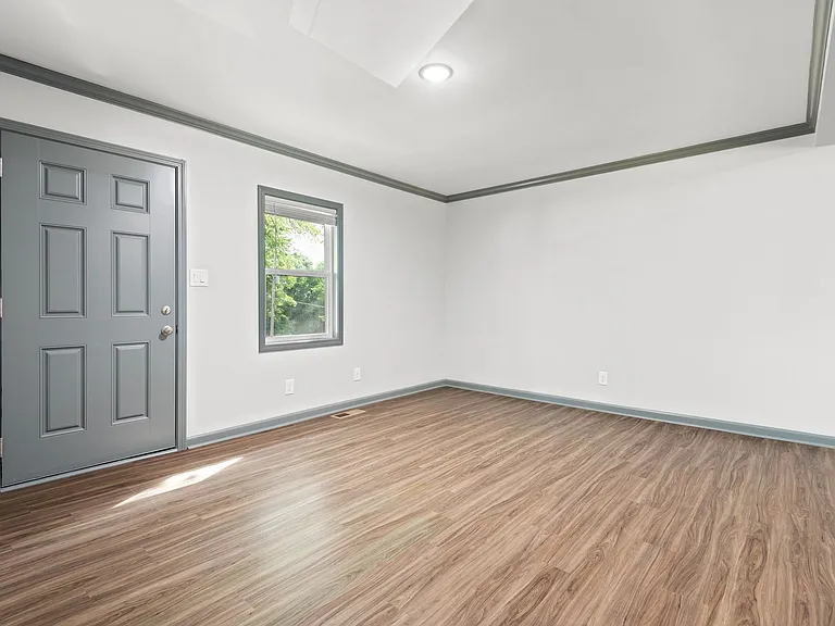 419 Ridley St — Photo 4