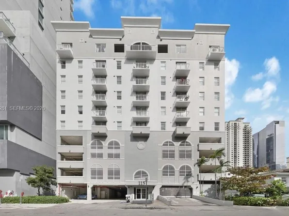 115 SW 11th St APT 704, Miami, FL 33130
