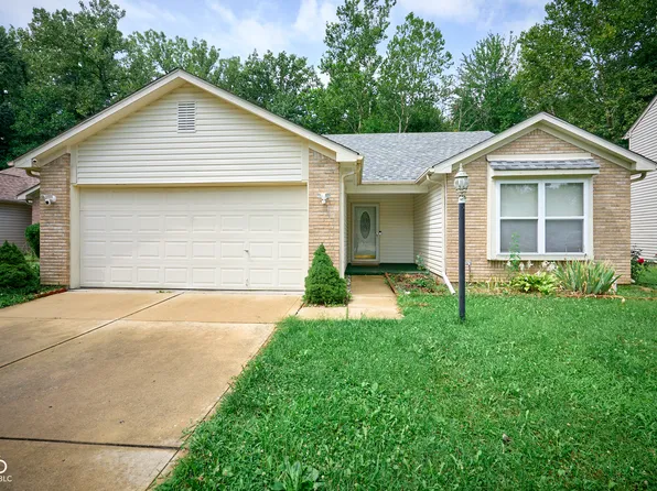 8312 Lake Tree Ln, Indianapolis, IN 46217