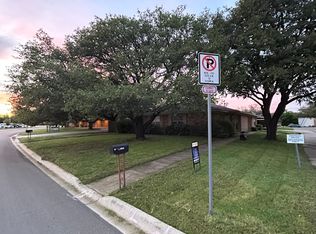 1302 Crescent St, Denton, TX 76201