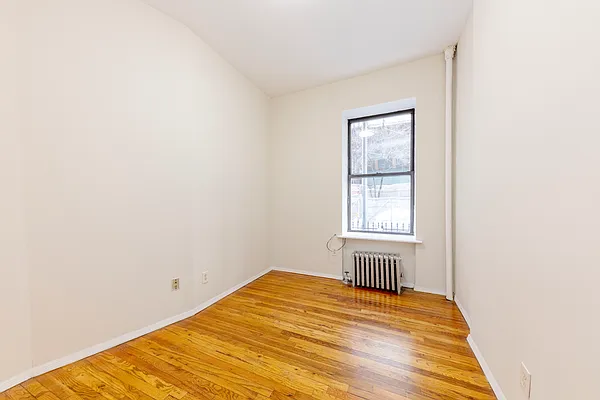 Rented by Douglas Elliman | media 17