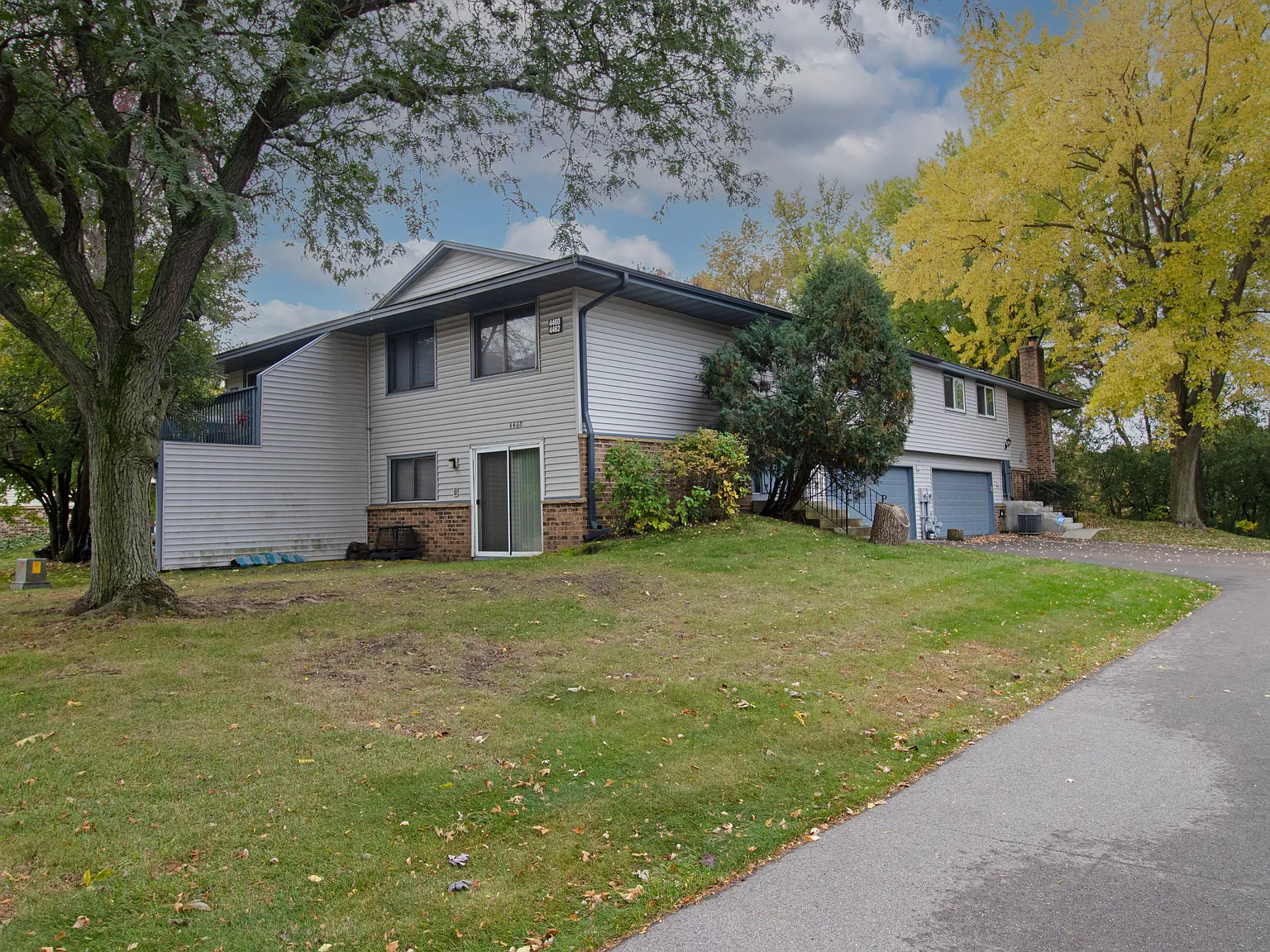 2 bed, 1304 sqft, $2,163 — Photo 3