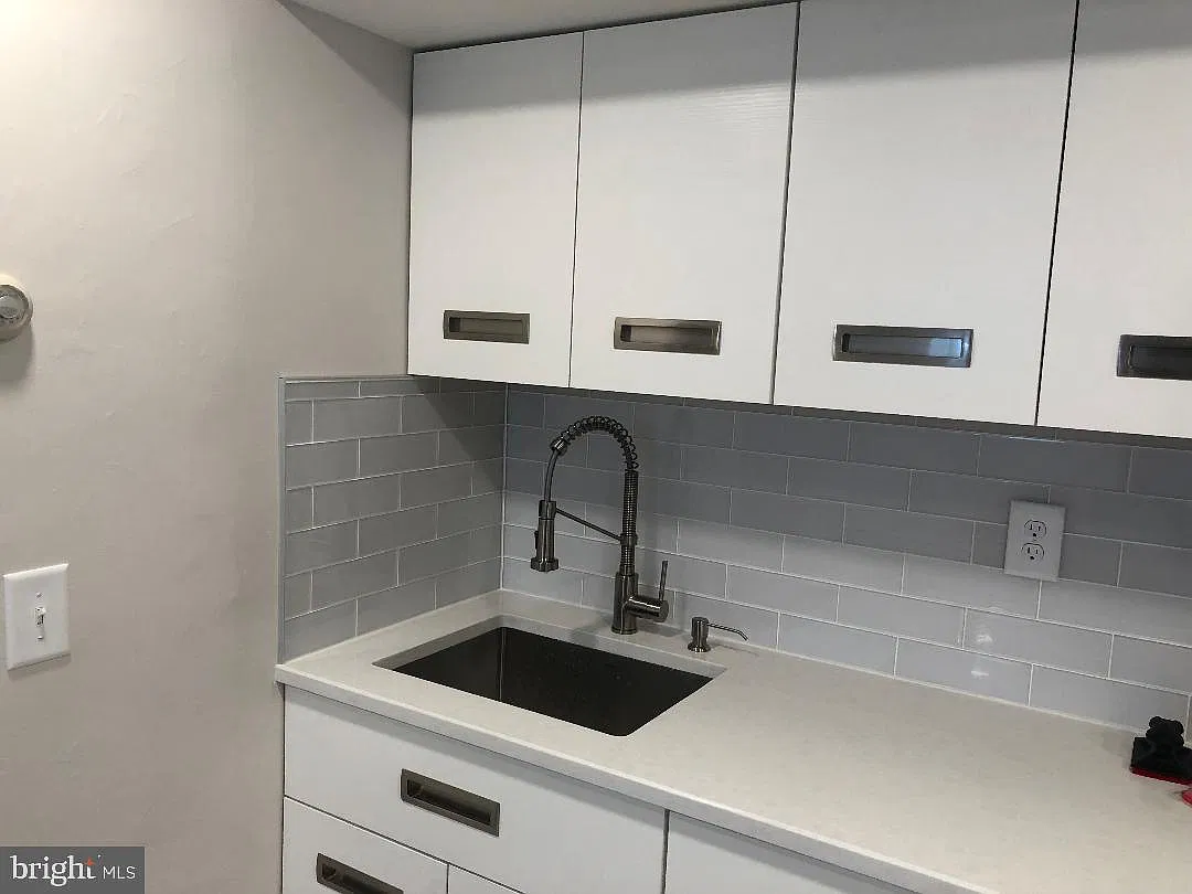 Studio, 1.0 bath, 450 sqft, $1,450 — Photo 4