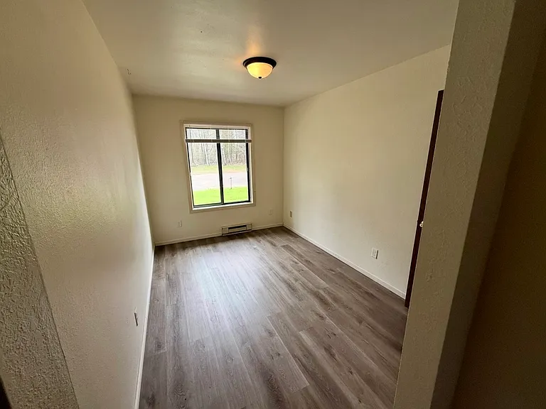 901 Progress St #5 — Photo 11