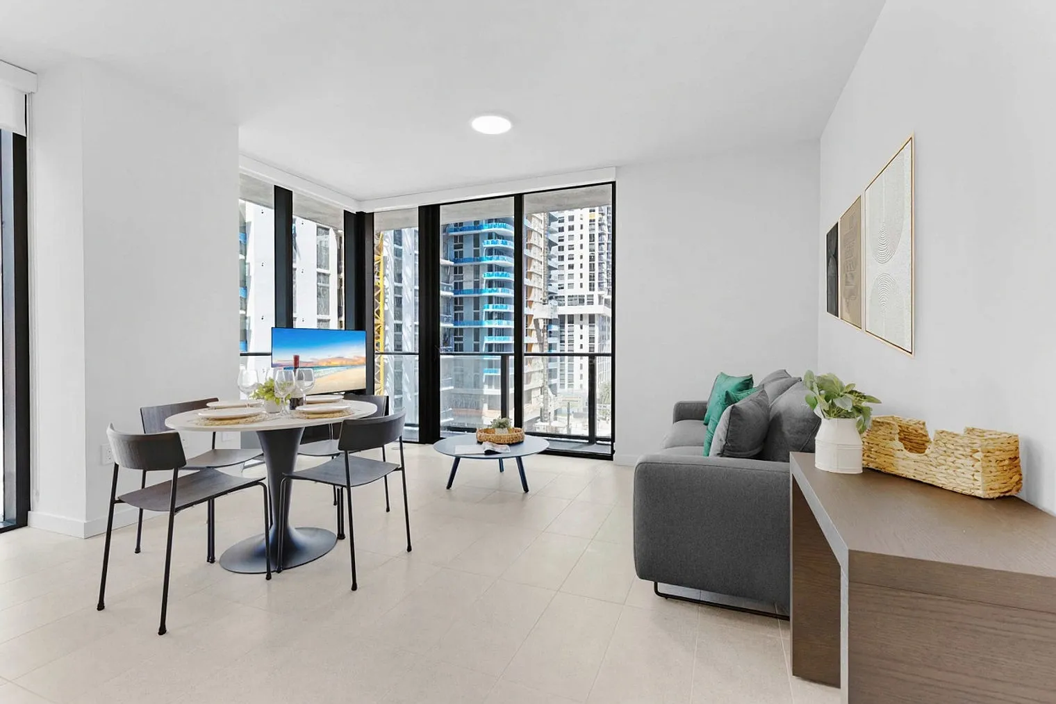 1 bed, 1.0 bath, 602 sqft, $3,597 — Photo 1