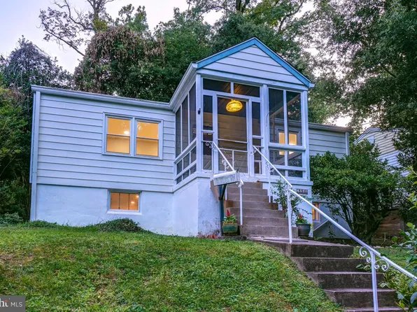 7012 Poplar Ave, Takoma Park, MD 20912