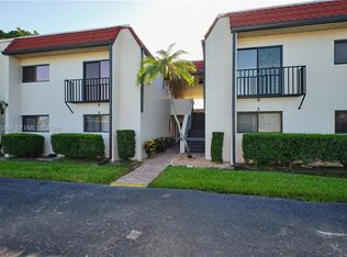 St Clair Garden Condo, North Fort Myers, FL 33903