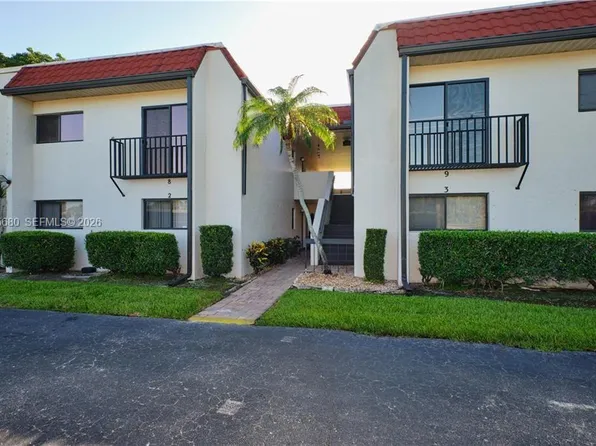 4728 Orange Grove Blvd APT 3, North Fort Myers, FL 33903