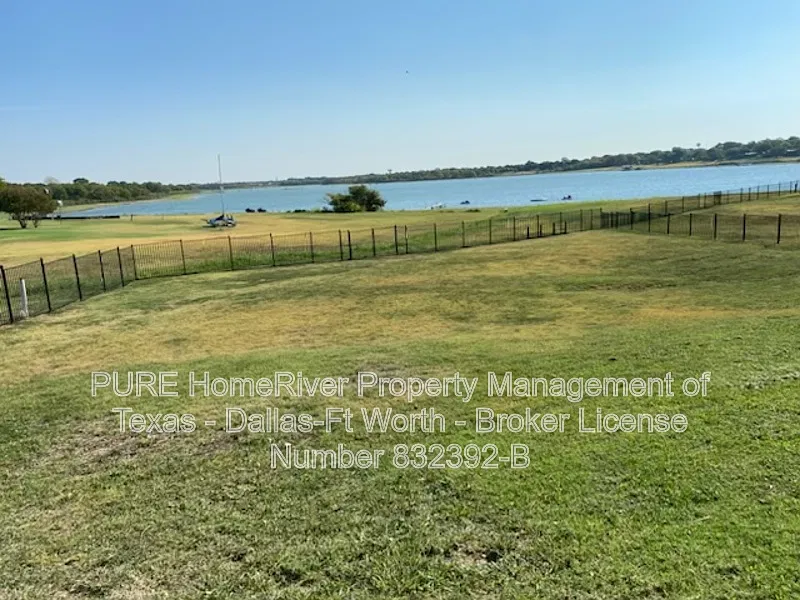 4 bed, 3.0 bath, 3478 sqft, $2,695 — Photo 3