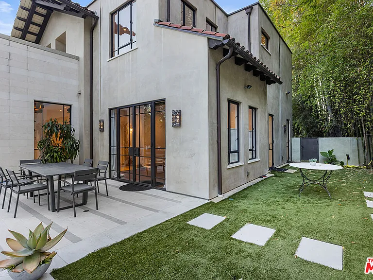 7801 Hillside Ave — Photo 52