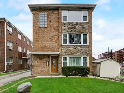 10114 Devon Ct, Rosemont, IL, 60018