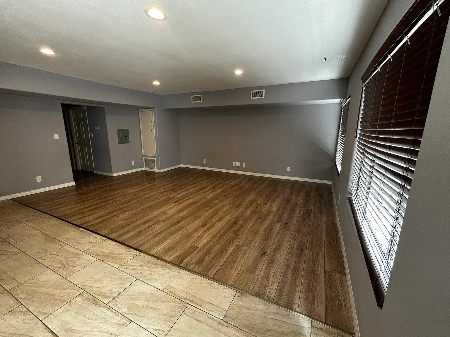 2 bed, 850 sqft, $2,900 — Photo 3