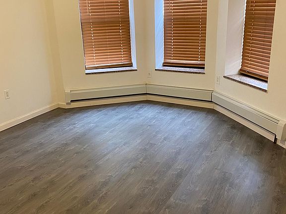 3rd image of 1876 W 8th St #1