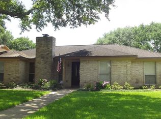 2008 Franklin Cir, Rosenberg, TX 77471