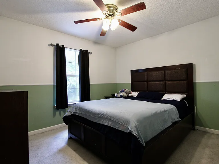 220 Tiffot Ct — Photo 17