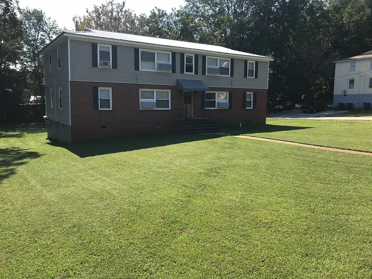 Building Photo - 18 W Meadowbrook Dr #2
