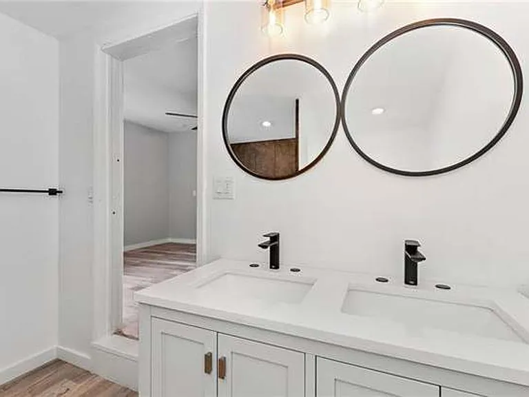 1106 N Osage St — Photo 17