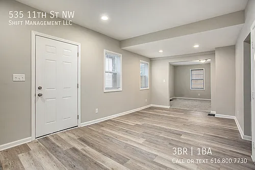 535 11th St NW Photo 1