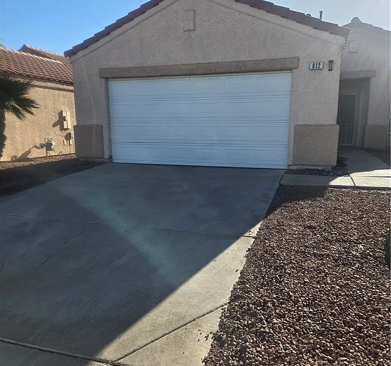 812 Tollbrook Way