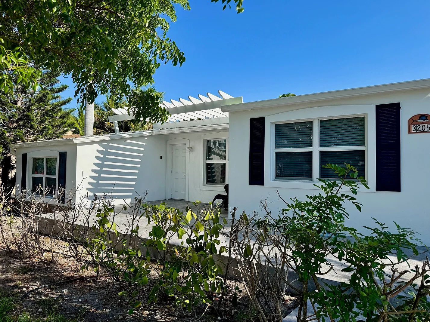 4 bed, 2917 sqft, $6,000 — Photo 3