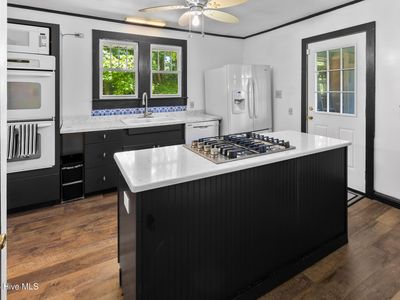 6525 Nc-33, Grimesland, NC, 27837