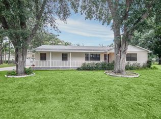 35019 Perch Dr, Zephyrhills, FL 33541