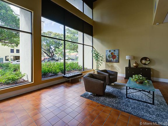 3rd image of 911 E Ponce De Leon Blvd APT 1104