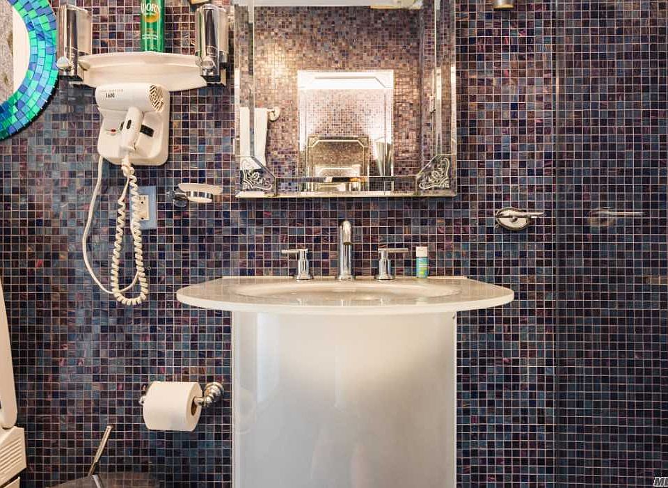 2nd image of 21540 27th Ave #Penthouse
