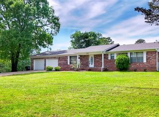 190 Richland Cir, Russellville, AR 72802