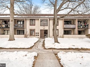 L Twin Rivers Dr N #9-E, Hightstown, NJ 08520